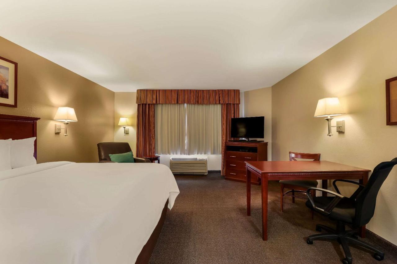 Mainstay Suites Fitchburg - Madison Exteriér fotografie